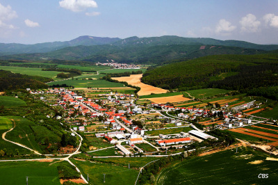 Letecký záber obce Horné Naštice (odkaz do foto galérie)