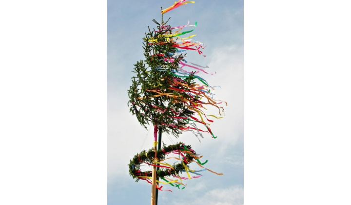 Fotka pre článok STAVANIE MÁJA 2026